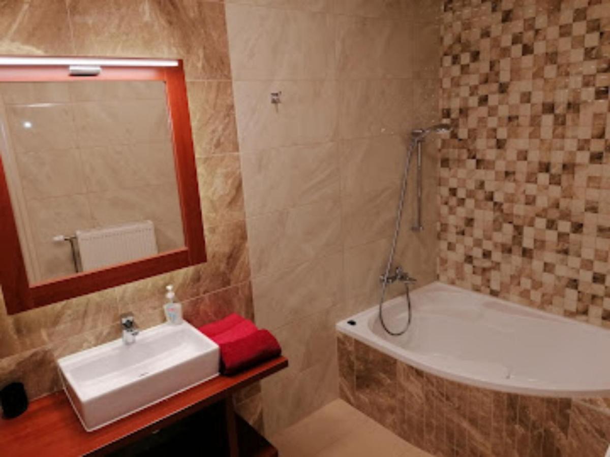 Staff Guest House Nyíregyháza Zewnętrze zdjęcie